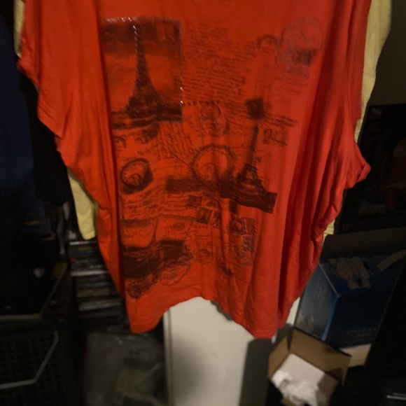 Top - Picture 2 of 3